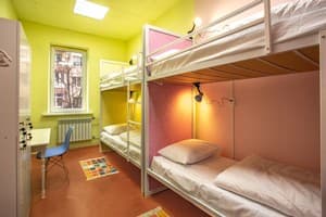 Хостел P2b hostel & bar. Место в общем 4-местном номере  1